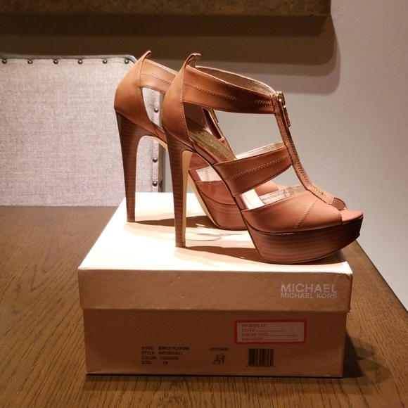 Michael Kors Heels - Picture 3 of 4